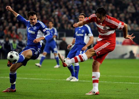 中国足球必 中国足球必